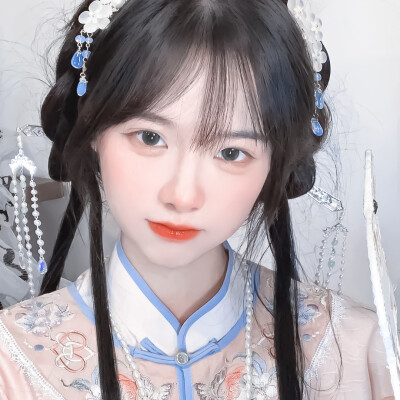 詩的誕生..