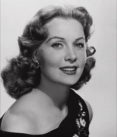 朗达·弗莱明
Rhonda Fleming