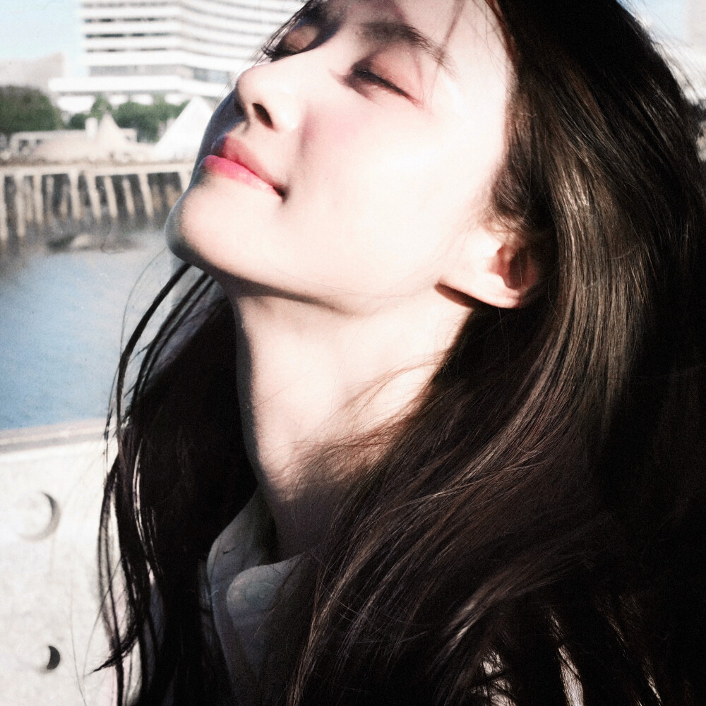 ꧞ ‧₊˚⋅私の静寂は₊˚⋅……