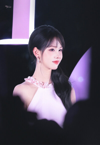 陈都灵