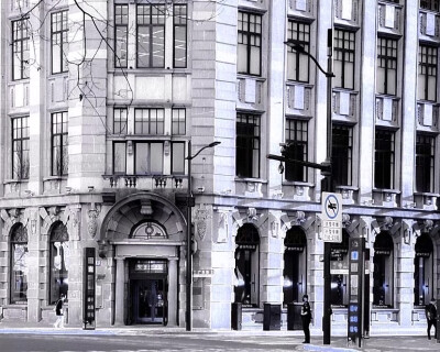 我是摩尔曼斯克，你是来自于大西洋的暖流，因为你的存在，造就了我的终年不冻港。