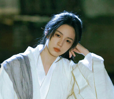周也
图源微博cr：iexll