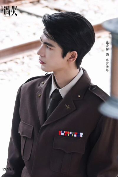 cr.ZENITH丨天穹·张凌赫