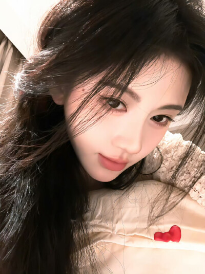 鞠婧祎