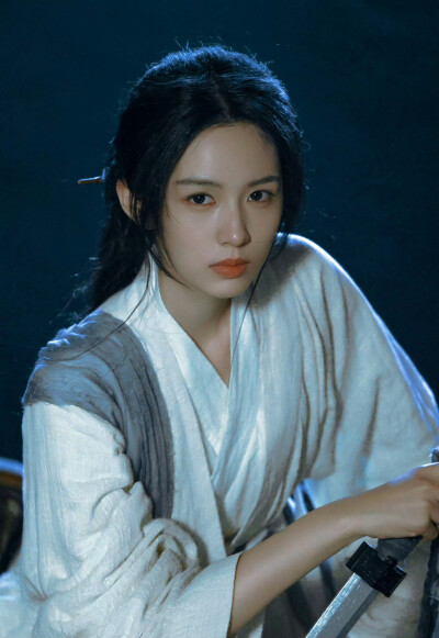 周也
图源微博cr：iexll