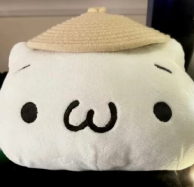 ╭(╯3╰)╮