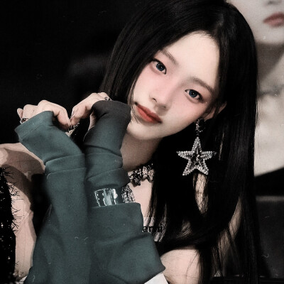 过期的信里是斑驳的雨季