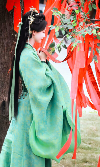 陈都灵