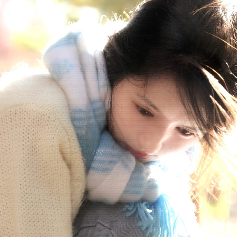 生日快乐雪白姐姐
생일 축하합니다 하얗게
Happy birthday, snow-white