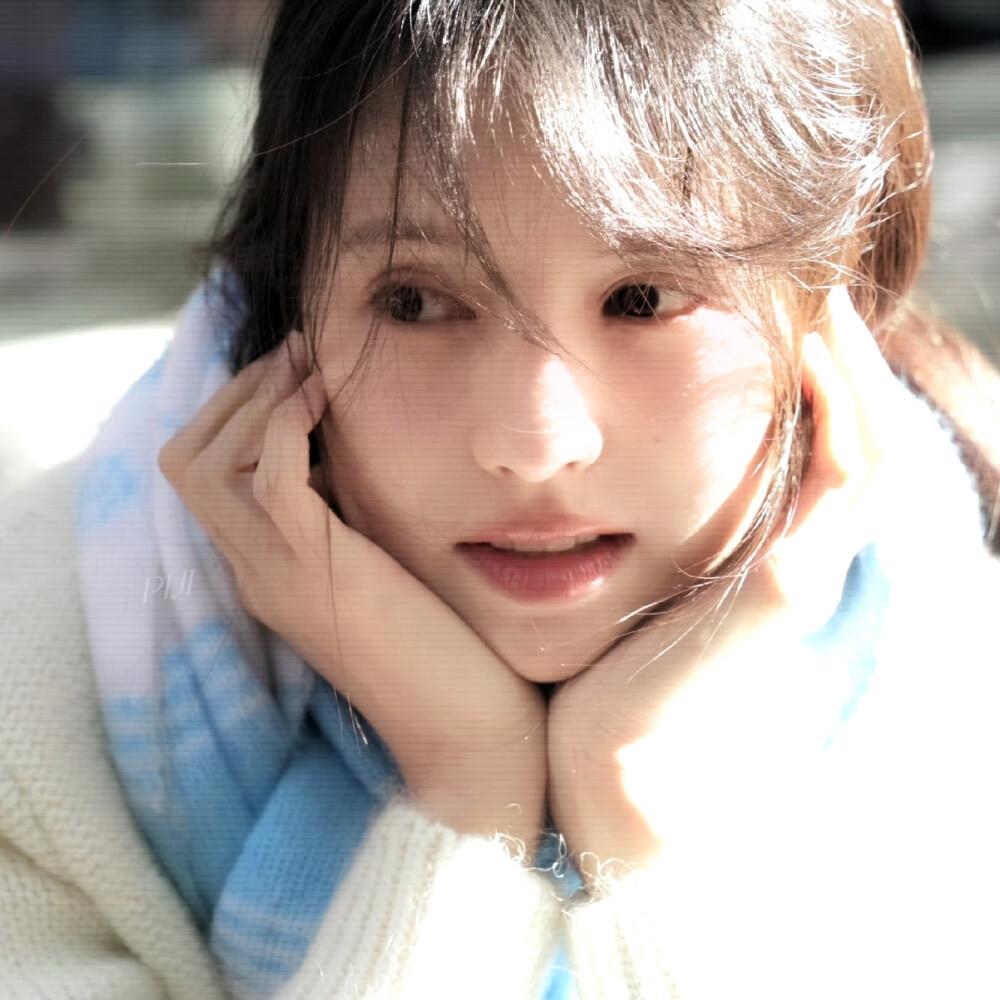 生日快乐雪白姐姐
생일 축하합니다 하얗게
Happy birthday, snow-white