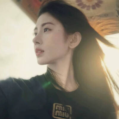 鞠婧祎