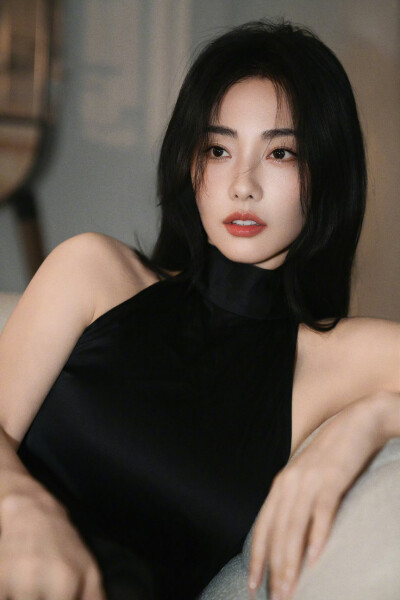 张嘉倪
