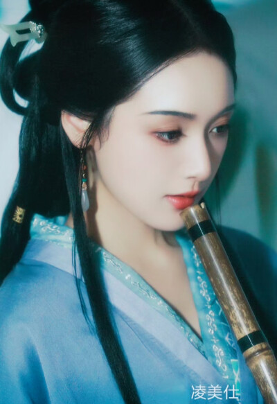 凌美仕