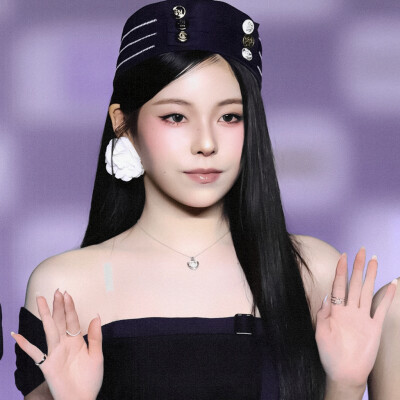 NMIXX｜《病變》変わり^やすいの 항성、Difficult to distinguish.