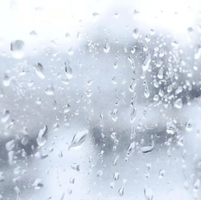 带不走的丢不掉的，让大雨侵蚀吧——陈绮贞《鱼》