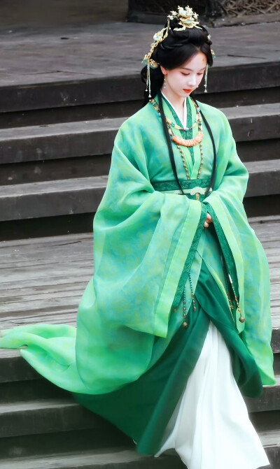 陈都灵