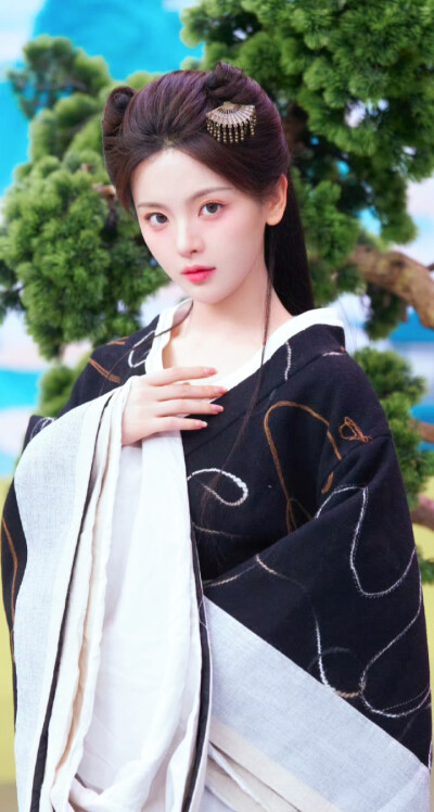杨超越