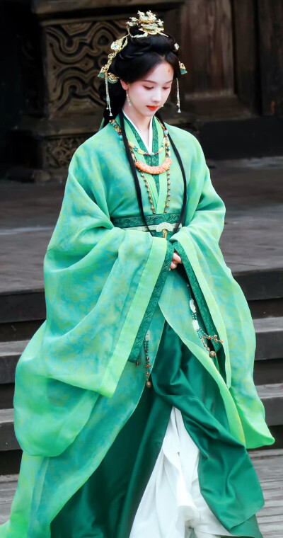 陈都灵