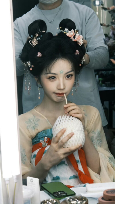 田曦薇