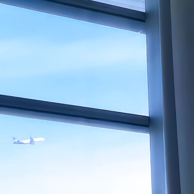 从前座位右边 总是你的侧脸