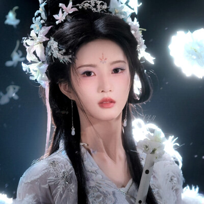 桃花谢了春红 太匆匆 无奈朝来寒雨晚来风 胭脂泪相留醉 几时重 自是人生长恨水长东