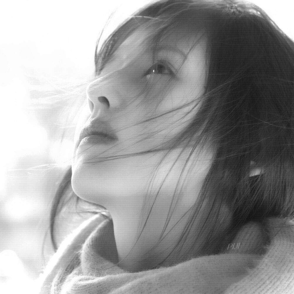 生日快乐雪白姐姐
생일 축하합니다 하얗게
Happy birthday, snow-white