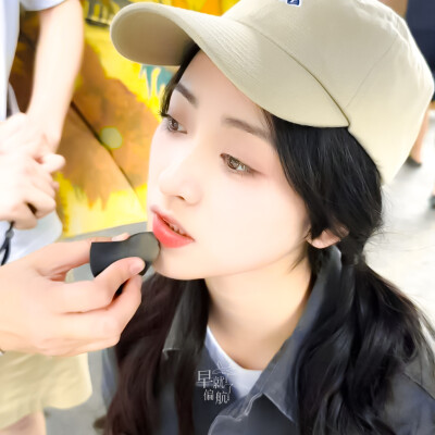 沈月