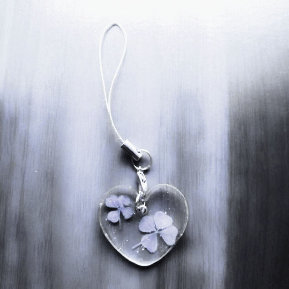 模糊残缺的斑驳、（It's the love I wrote with my pen）