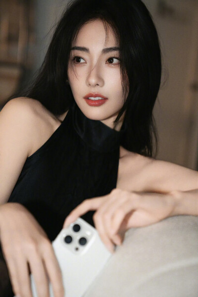 张嘉倪