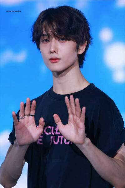 朴志晟