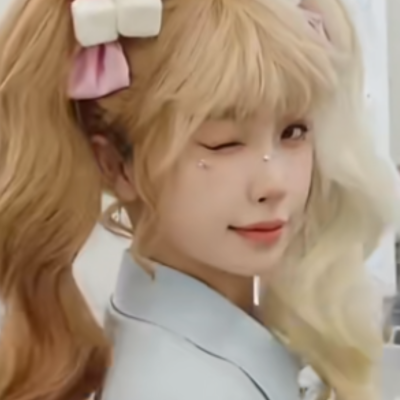 wink