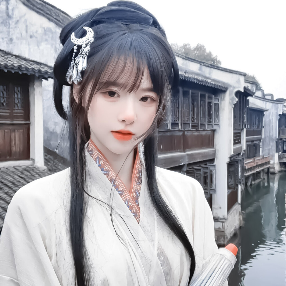 当你在不朽的詩里与時間成長...！