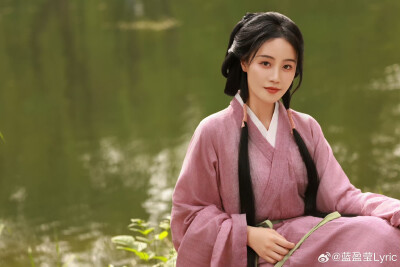 蓝盈莹