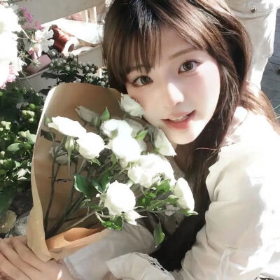 少女与花