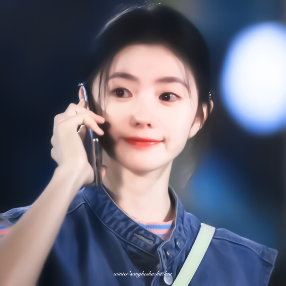 萌*萌*萌
刘浩存