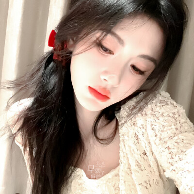 鞠婧祎