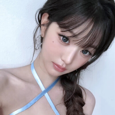 眼睛像宝石