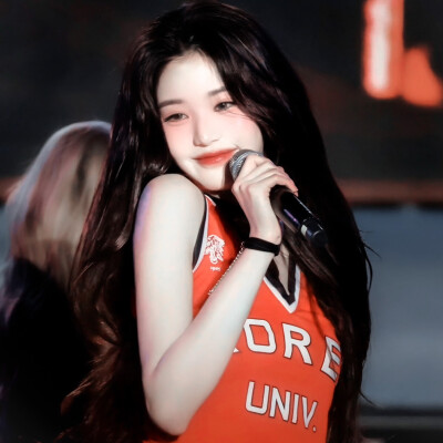 有女孩问我是不是她的小狗 我在这里统一回复一下 是狼