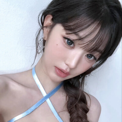 眼睛像宝石
