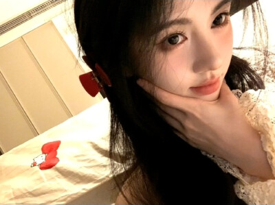 鞠婧祎
