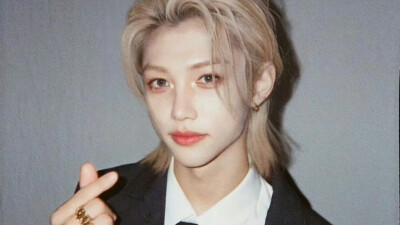 李龙馥