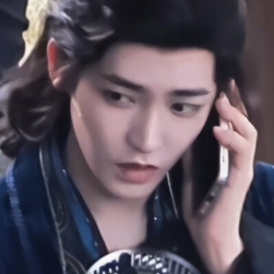 嗯