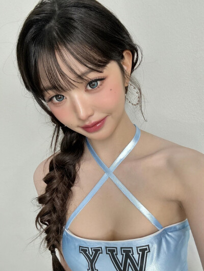 张元英