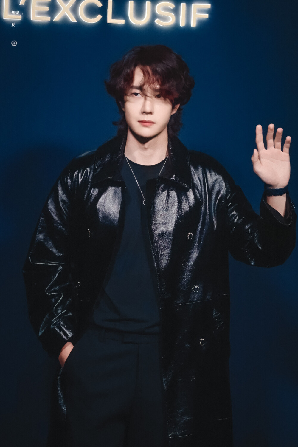 250814 CHANEL蔚蓝之夜活动
✨皮衣酷盖太帅了✨
@UNIQ-王一博 cr:logo