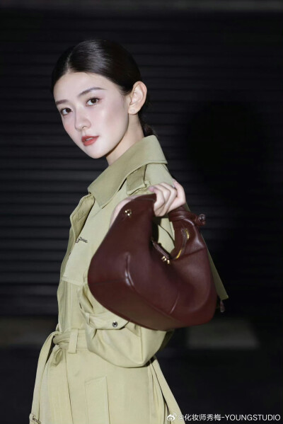 梁洁