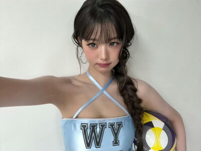 张元英