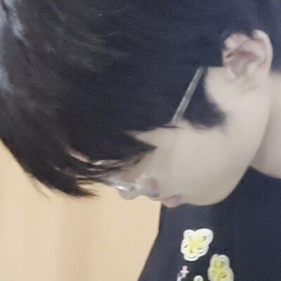 奇怪你爱小狗。
