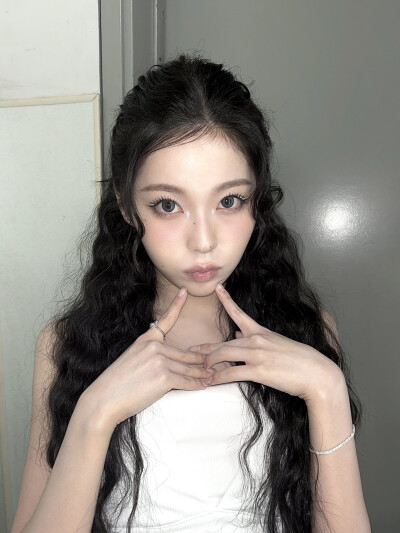 KYUJIN 张圭珍