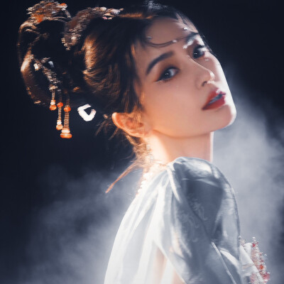 你的眼睛 比海辽阔
angelababy
起司名札