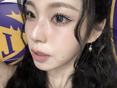 KYUJIN 张圭珍